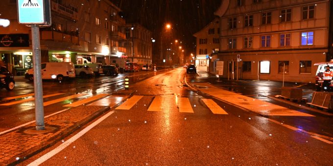 Wattwil SG: Verletzte Frau nach Unfall auf Fussgängerstreifen. Wattwil SG