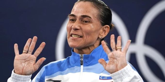 Turnerin Oksana Chusovitina hat ein erfolgreiches Comeback gefeiert. Foto: Ashley Landis/AP/dpa/Archiv Turnerin Oksana Chusovitina hat ein erfolgreiches Comeback gefeiert. Foto: Ashley Landis/AP/dpa/Archiv
