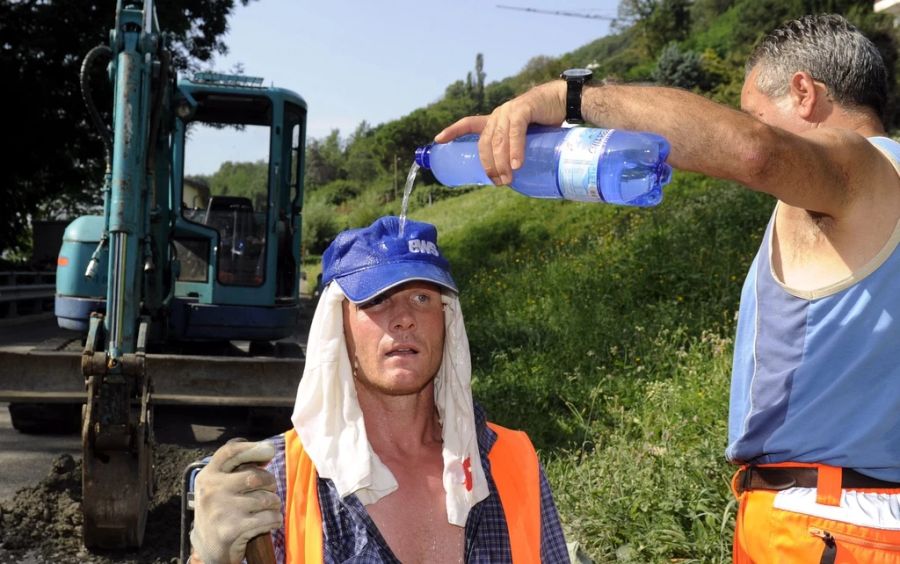 Im Tessin ist wegen der Hitze ab 15 Uhr auf allen Baustellen Feierabend. (Symbolbild)