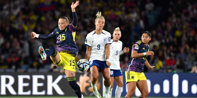 England schlägt Kolumbien im Viertelfinal der WM mit 2:1. England Kolumbien Frauen-WM
