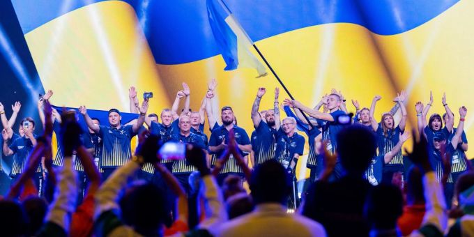 Die ukrainische Delegation wird an den Invictus Games in Düsseldorf herzlich empfangen. Ukrainische Delegation Invictus Games