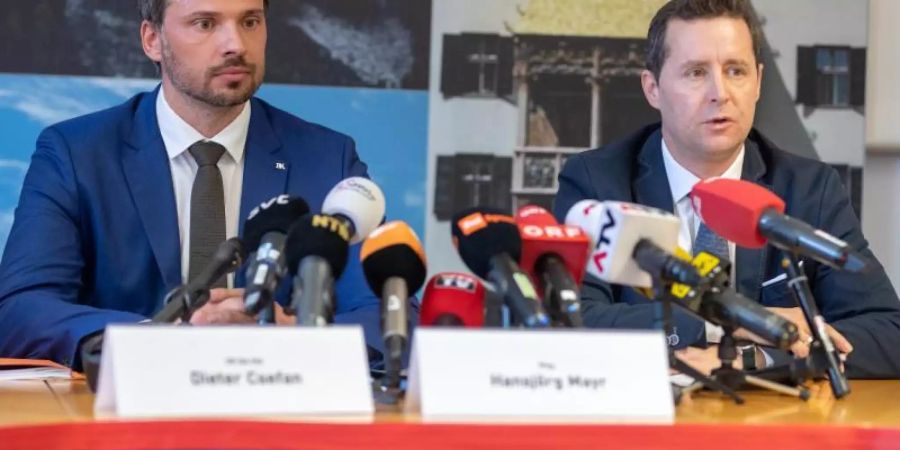 Ermittler sprechen bei einer Pressekonferenz über die Doping-Razzia mit sieben Festnahmen in Seefeld. Foto: Expa/Johann Groder/APA