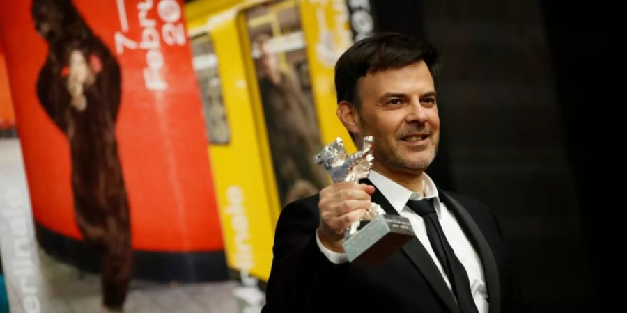 Regisseur François Ozon mit seiner Berlinale-Auszeichnung