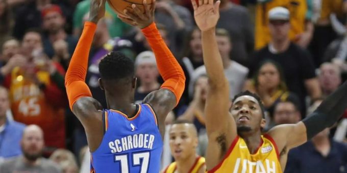 Treffsicher: Dennis Schröder setzt zum Wurf gegen Utah an. Foto: Rick Bowmer/AP Treffsicher: Dennis Schröder setzt zum Wurf gegen Utah an. Foto: Rick Bowmer/AP