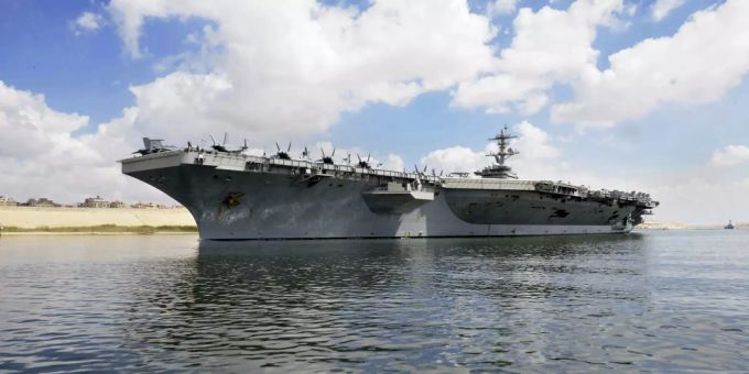 Der Flugzeugträger «USS Abraham Lincoln» beim durchqueren des Suezkanals am 9. Mai 2019. die USS Abraham Lincoln