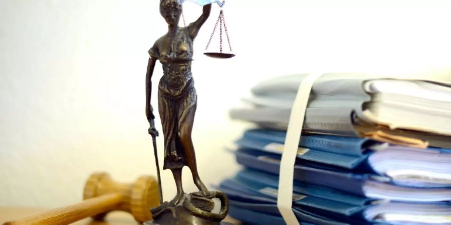 Nachbildung der Justitia