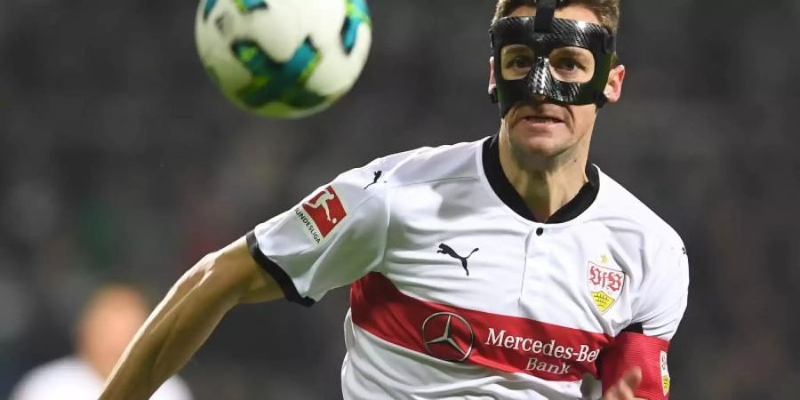 Christian Gentner spielte nach seiner Kopfverletzung 2017 bis zum Saisonende mit einer Maske. Foto: Carmen Jaspersen