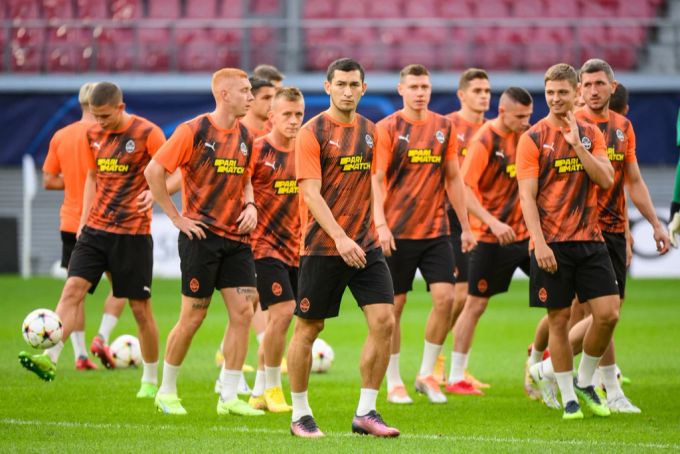 Die Spieler von Schachtar Donezk spielen während dem Ukraine-Krieg in der Champions League. Ukraine-Krieg