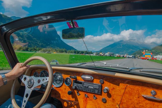 freie Fahrt an diesem Sonntagnachmittag auf dem Rollfeld in Mollis