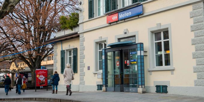 Der Bahnhof Meilen. Der Bahnhof Meilen.