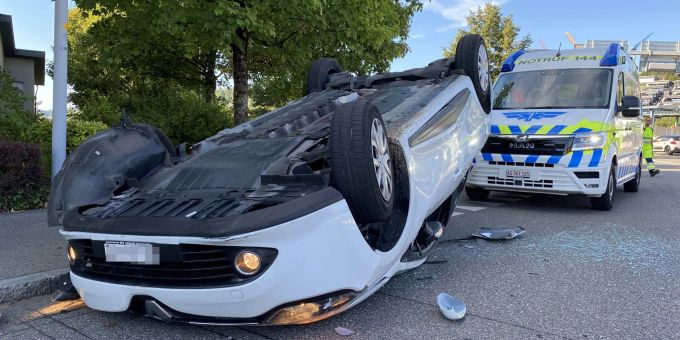Bremgarten: Auto überschlug sich Bremgarten: Auto überschlug sich
