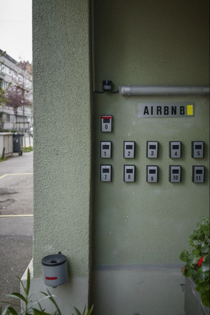 Airbnb Schlüsselboxen in Zürich. Airbnb