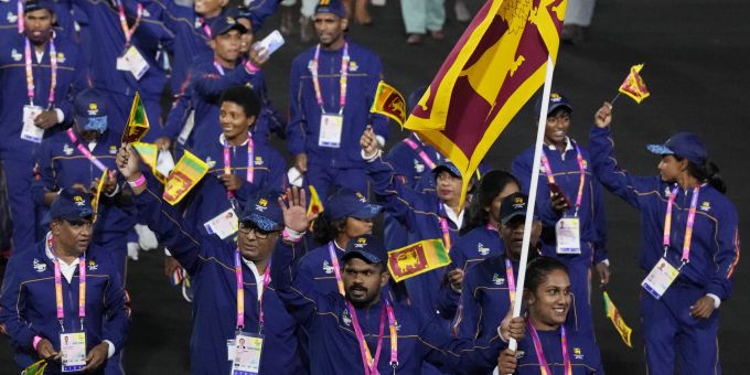 Athleten von Sri Lanka laufen bei der Eröffnung der Commonwealth Games ein. Sri Lanka Commonwealth Games