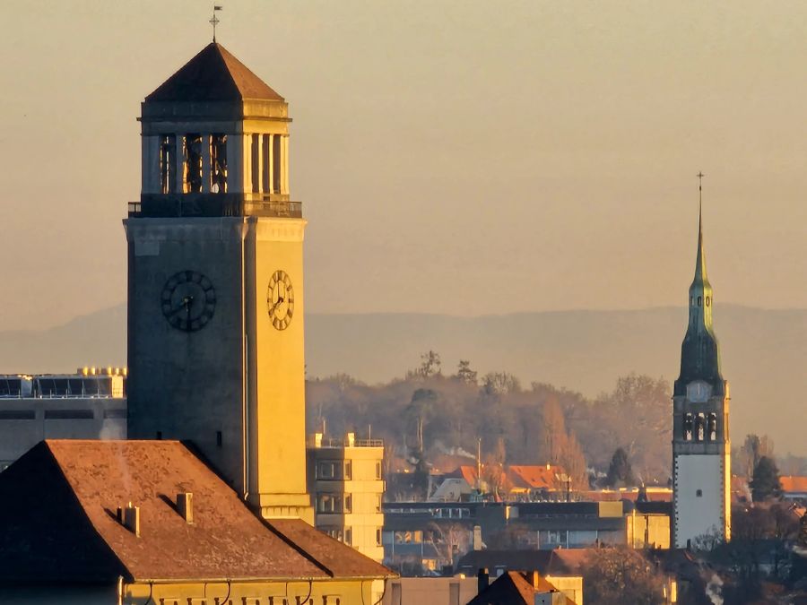 Beim 30-fachen Zoom geht Detail verloren, das Endresultat ist aber trotzdem noch brauchbar.