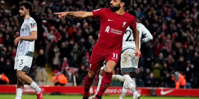 Liverpool-Stürmer Mohamed Salah bejubelt sein Tor zum 2:0. Liverpool-Stürmer Mohamed Salah bejubelt sein Tor zum 2:0.