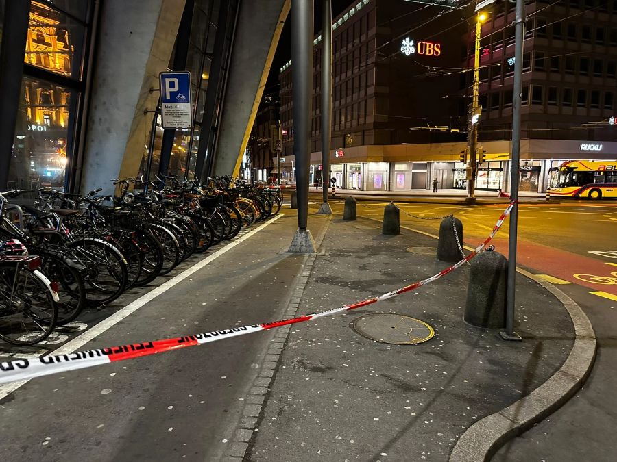Die Feuerwehr sperrte das Gebiet später ab.