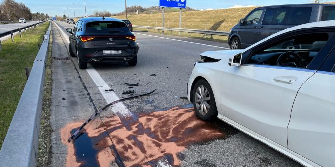 St.Gallen Unfälle: In Heck trotz Vollbremsung auf A1 geprallt. St.Gallen