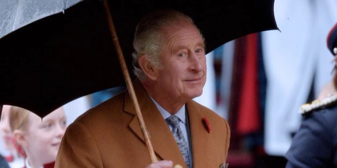 King Charles wird im Mai gekrönt. king charles