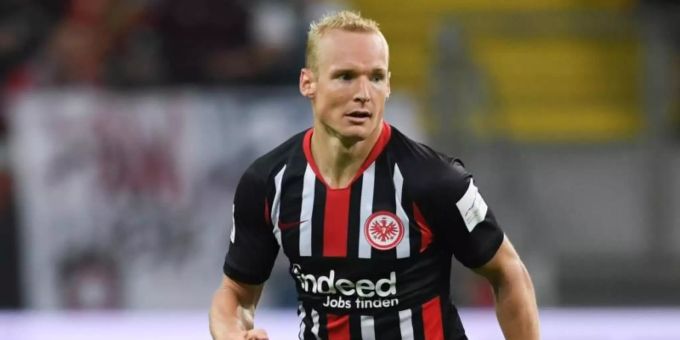 Ist mit der Eintracht bei den Bayern gefordert: Ex-FCB-Profi Sebastian Rode. Foto: Arne Dedert/dpa Ist mit der Eintracht bei den Bayern gefordert: Ex-FCB-Profi Sebastian Rode. Foto: Arne Dedert/dpa