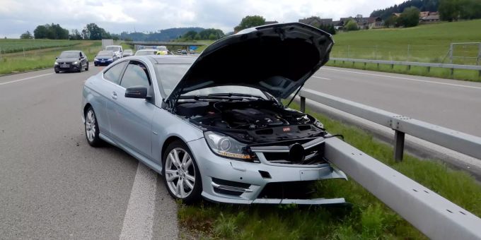 Beim Unfall wurde niemand verletzt. Sekundenschlaf