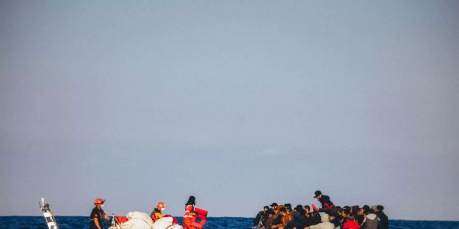 Flüchtlingsboote auf dem Mittelmeer