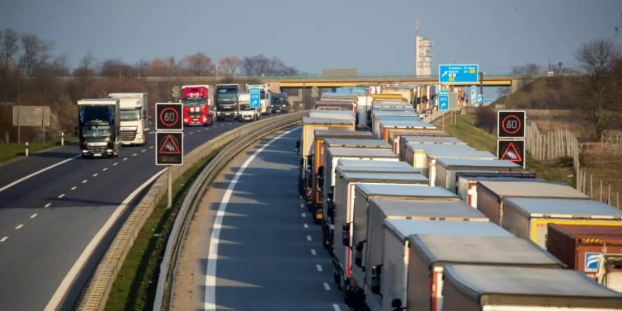 Lkw in Brandenburg Mitte März