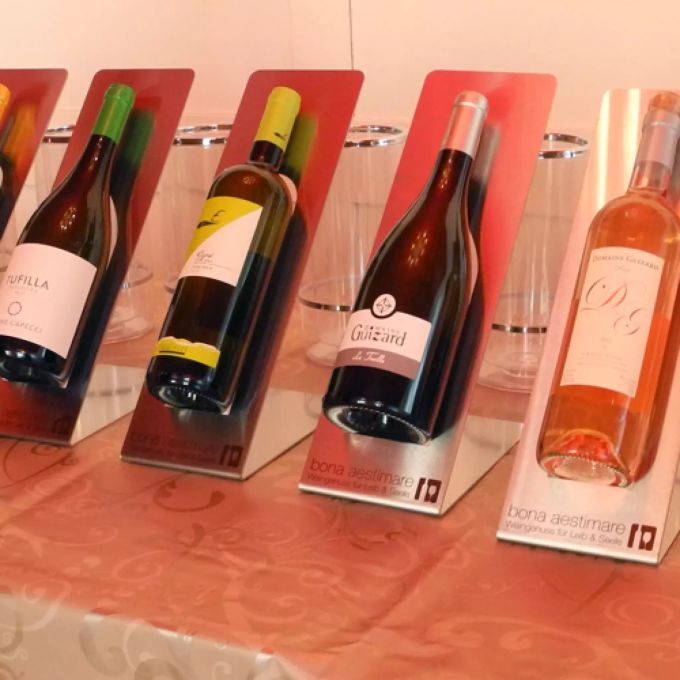 Eine Auswahl der Weine im bona aestimare. Weine