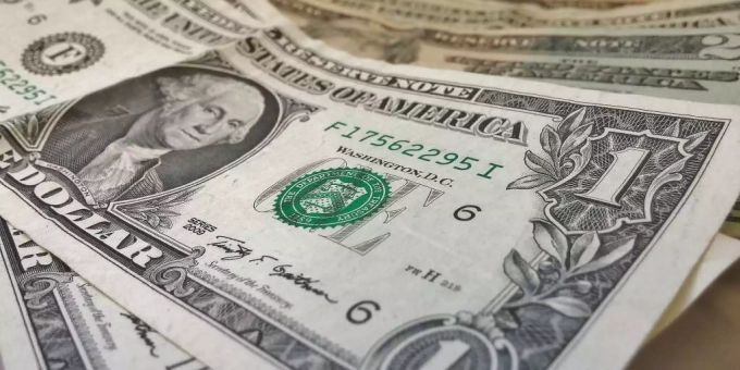 Die US-Finanzaufsicht zahlt einem Whistleblower eine Rekordsumme. usa