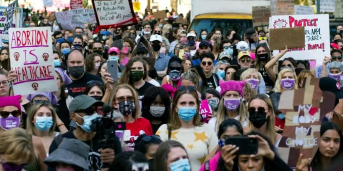 Protestmarsch in New York gegen Abtreibungsgesetze. abtreibungsgesetz protest
