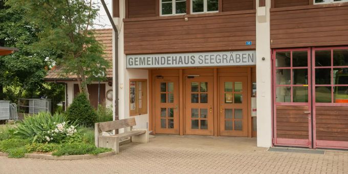 Gemeindehaus in Seegräben (ZH). Gemeindehaus in Seegräben (ZH).