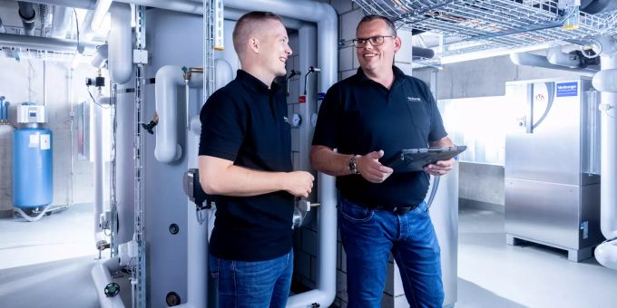 Patrick Vorburger (links) und Roland Zobrist führen die Kurt Vorburger AG in Rohr in der vierten Generation. Kurt Vorburger AG Rohr