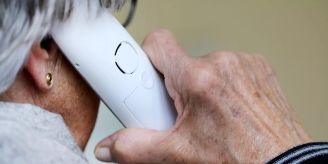 Keiner nimmt ab! - UPC legt Kündigungshürde für Seniorin (84) zu hoch