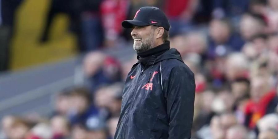 Liverpools Trainer Jürgen Klopp steht am Spielfeldrand. (Archivbild). Foto: Jon Super/AP/dpa