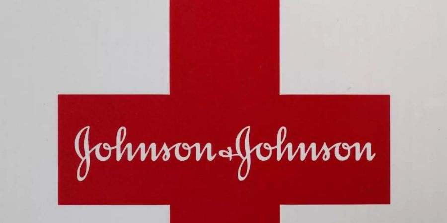 Der US-Pharma- und Konsumgüterkonzern Johnson &amp; Johnson plant die Aufspaltung in zwei börsennotierte Unternehmen. Foto: Steven Senne/AP/dpa