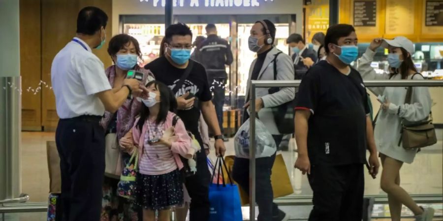 Temperaturmessung an Hongkonger Flughafen