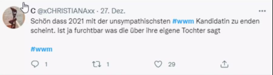 User nehmen Tochter Julia vor der Mutter in Schutz.