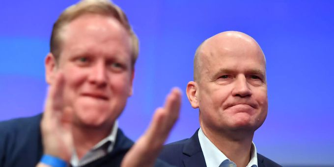 dpatopbilder - Ralph Brinkhaus (r), Vorsitzender der deutschen CDU/CSU-Bundestagsfraktion, und Tilman Kuban, Vorsitzender der Jungen Union (JU). Foto: Bernd Thissen/dpa dpatopbilder - Ralph Brinkhaus (r), Vorsitzender der deutschen CDU/CSU-Bundestagsfraktion, und Tilman Kuban, Vorsitzender der Jungen Union (JU). Foto: Bernd Thissen/dpa