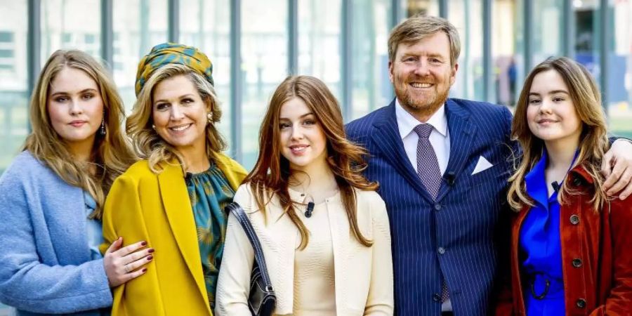 König Willem-Alexander und Königin Maxima feiern Weihnachten mit ihren drei Töchtern. Foto: Koen Van Weel/ANP/dpa