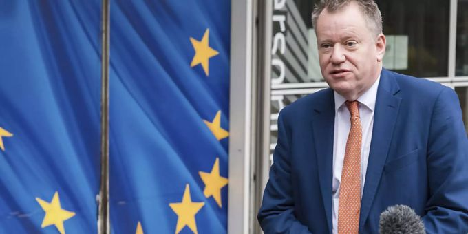 David Frost, Brexit-Minister, gibt im EU-Hauptquartier eine Medienerklärung ab. Foto: Geert Vanden Wijngaert/AP/dpa eu-austritt des vereinigten königreichs