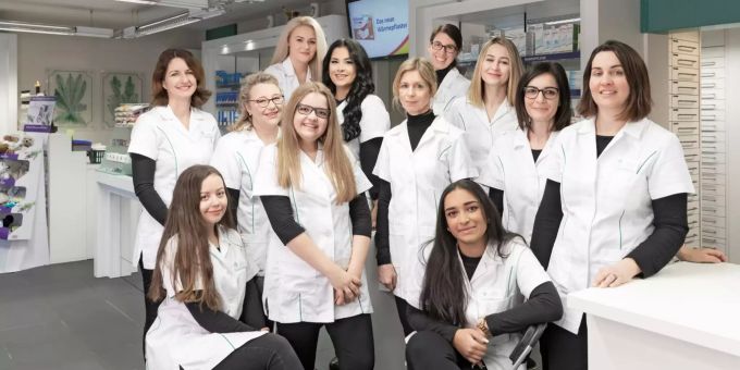 Das Team der Lindenapotheke Suhr am Bach. Lindenapotheke Suhr am Bach