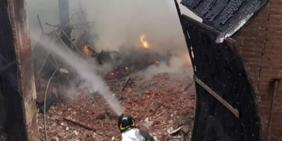 Feuer in der Cavallerizza Reale in Turin. Foto: ITALIAN FIREFIGHTERS/Vigili del Fuoco/AP/dpa