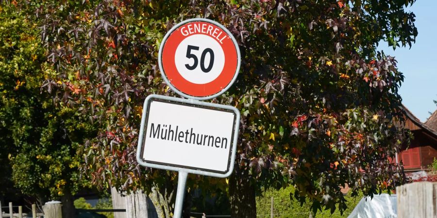 Ortsschild in Mühlethurnen.