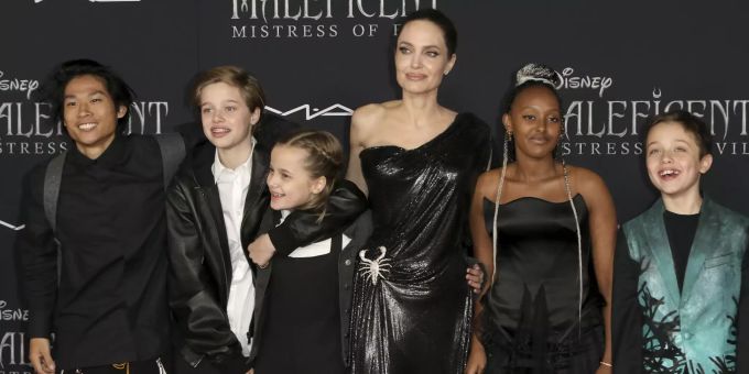 Brad Pitt Furchtet Dass Angelina Jolie Alleiniges Sorgerecht Erhalt