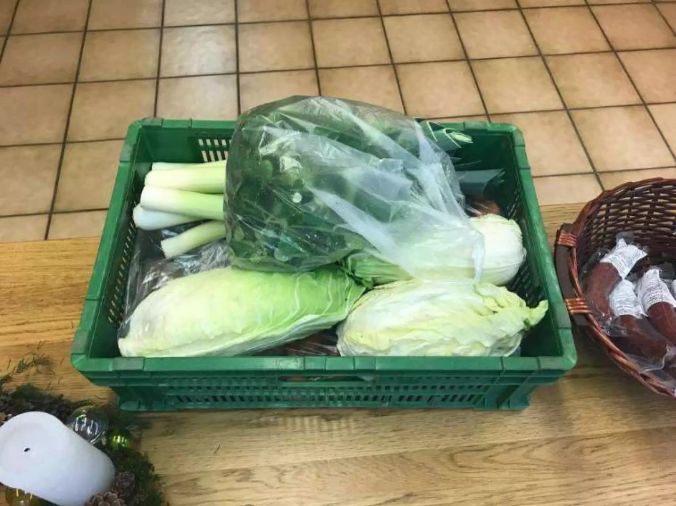Jeden Tag gibt es frisches Gemüse aus der Region.