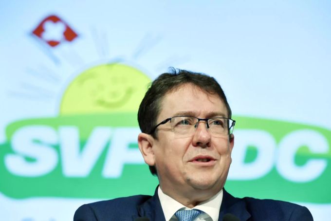 SVP-Chef Albert Rösti kritisiert Rytz' Angriff auf den Tessiner Bundesrat Ignazio Cassis (FDP). Albert Rösti