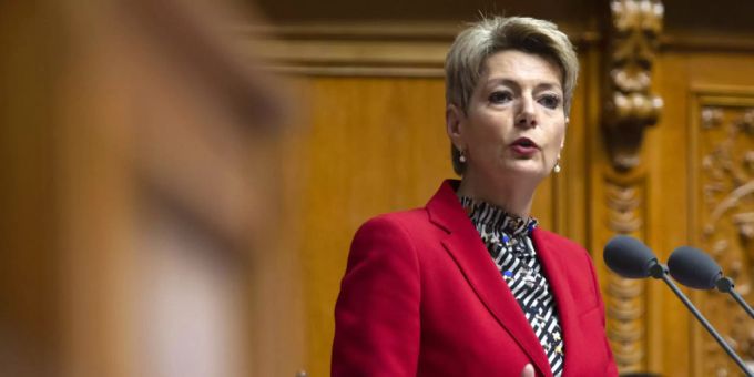 Justizministerin Karin Keller-Sutter hat selber ein Vermummungsverbot im Kanton St.Gallen eingeführt. karin keller-sutter