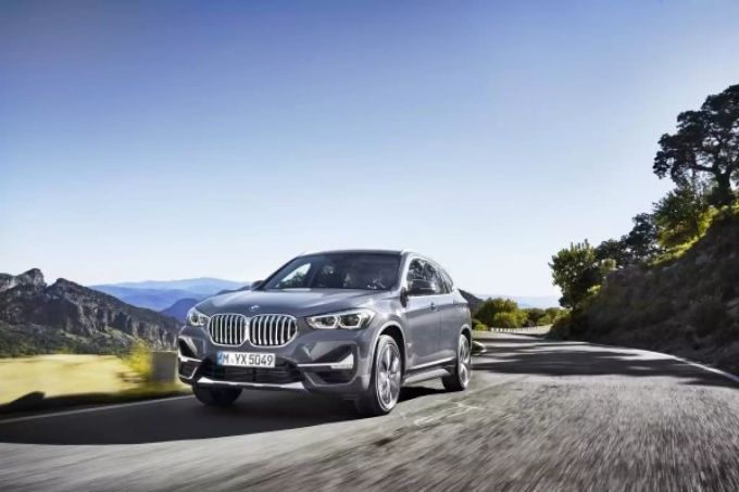 Schluckt nicht viel mehr als sein Konzernbruder: Der BMX X1 18d BMW X1