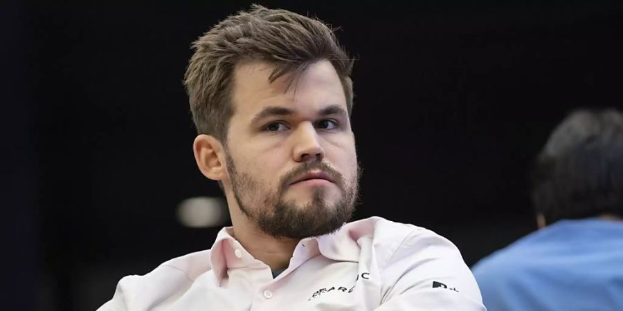 Magnus Carlsen gewinnt auch mit Bart.