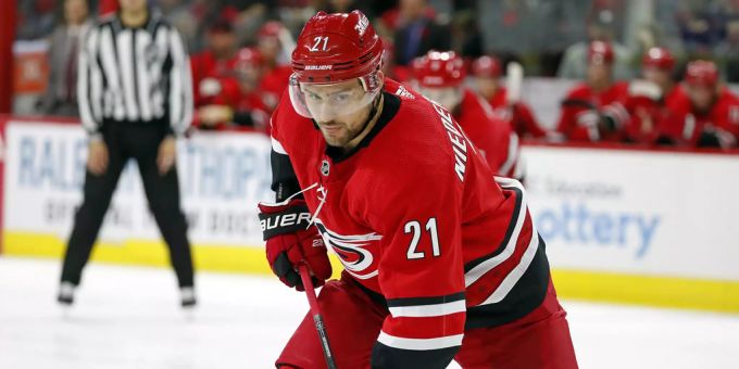 Nino Niederreiter überzeugt, kann die Niederlage gegen die Nashville Predators jedoch nicht abwenden. nino niederreiter