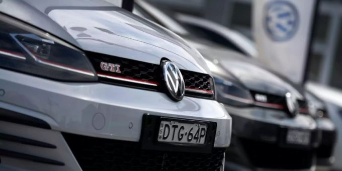 Sydney - Australisches Gericht verhängt Rekordstrafe gegen Volkswagen im Dieselskandal